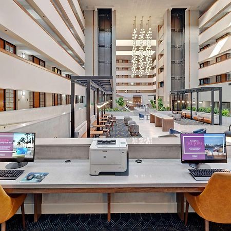 Embassy Suites By Hilton Oklahoma City Will Rogers Airport Экстерьер фото