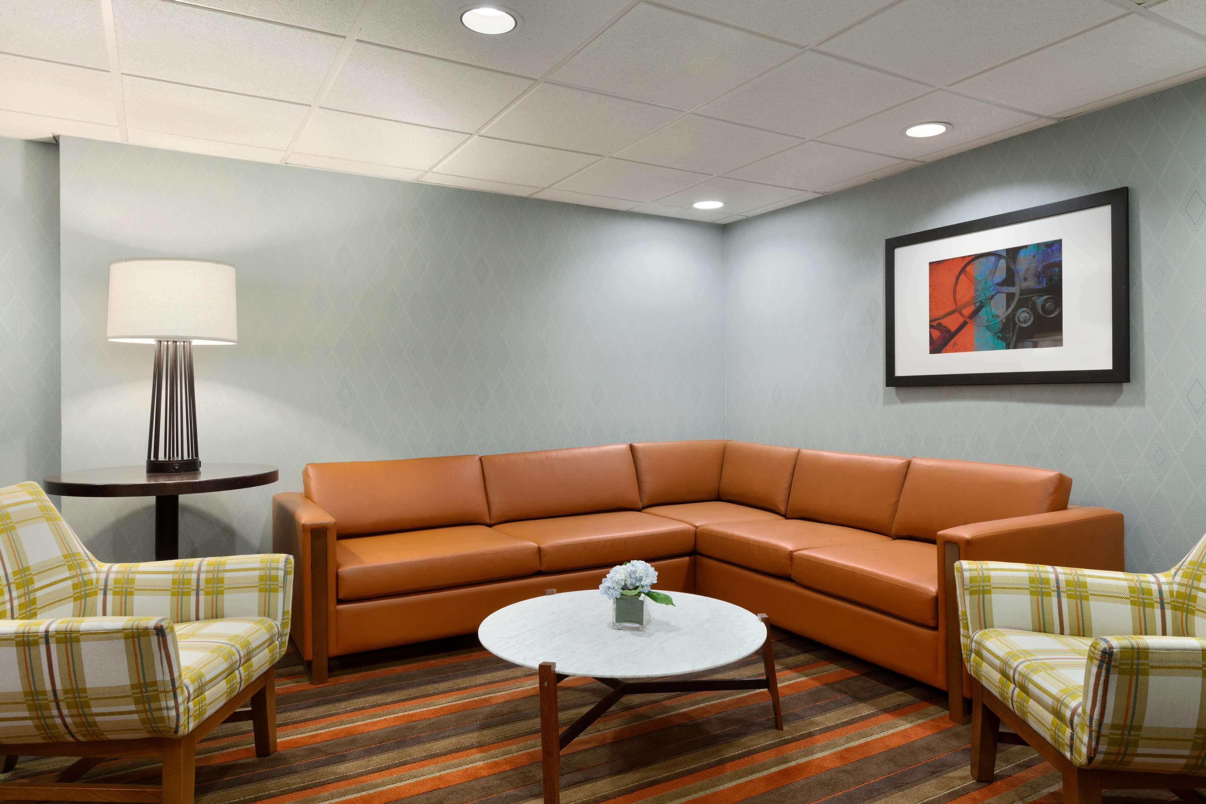Embassy Suites By Hilton Oklahoma City Will Rogers Airport Экстерьер фото